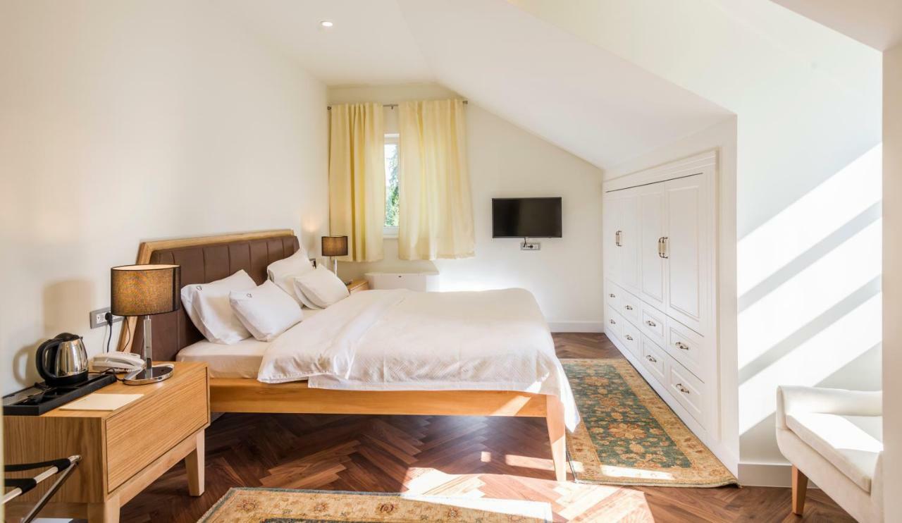 Hotel Gradska Τσέτινιε Εξωτερικό φωτογραφία