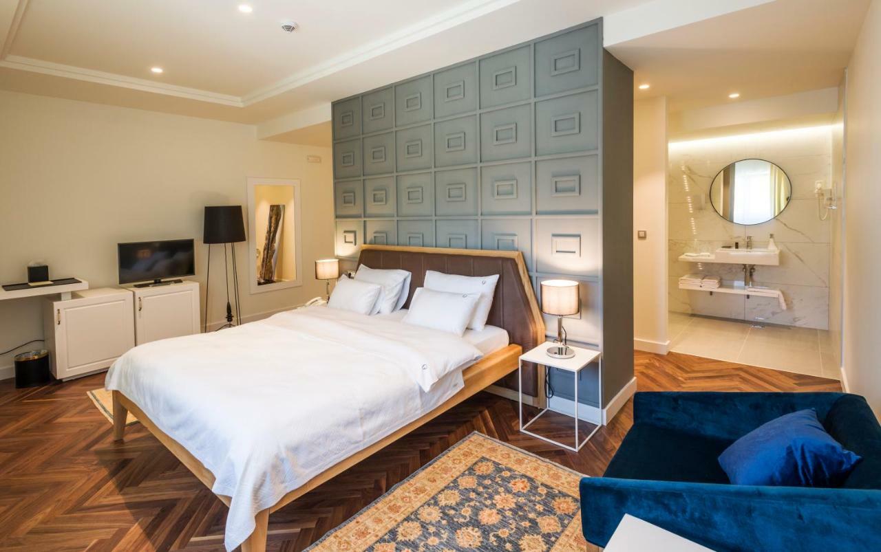 Hotel Gradska Τσέτινιε Εξωτερικό φωτογραφία